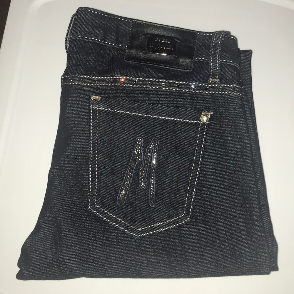 *donated* Guess by Marciano skinny jeans. Size 28.